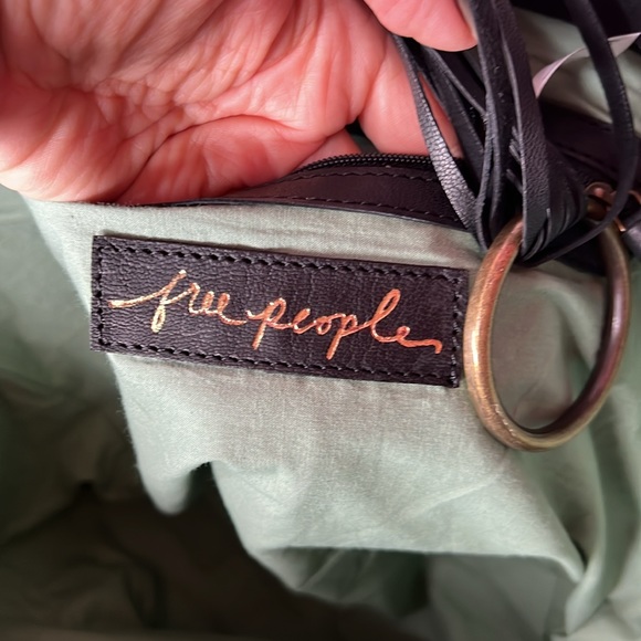 Free People
Women's Green En Riva Raffia Tote - Picture 10 of 11